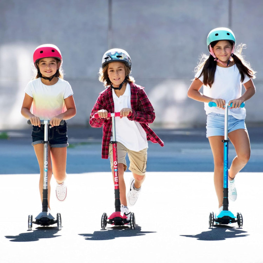 Micro Kickboard Maxi Deluxe Scooter, faltbar, LED, 3 Räder, Lean-to-Steer, Schweizer Design, mit bew
