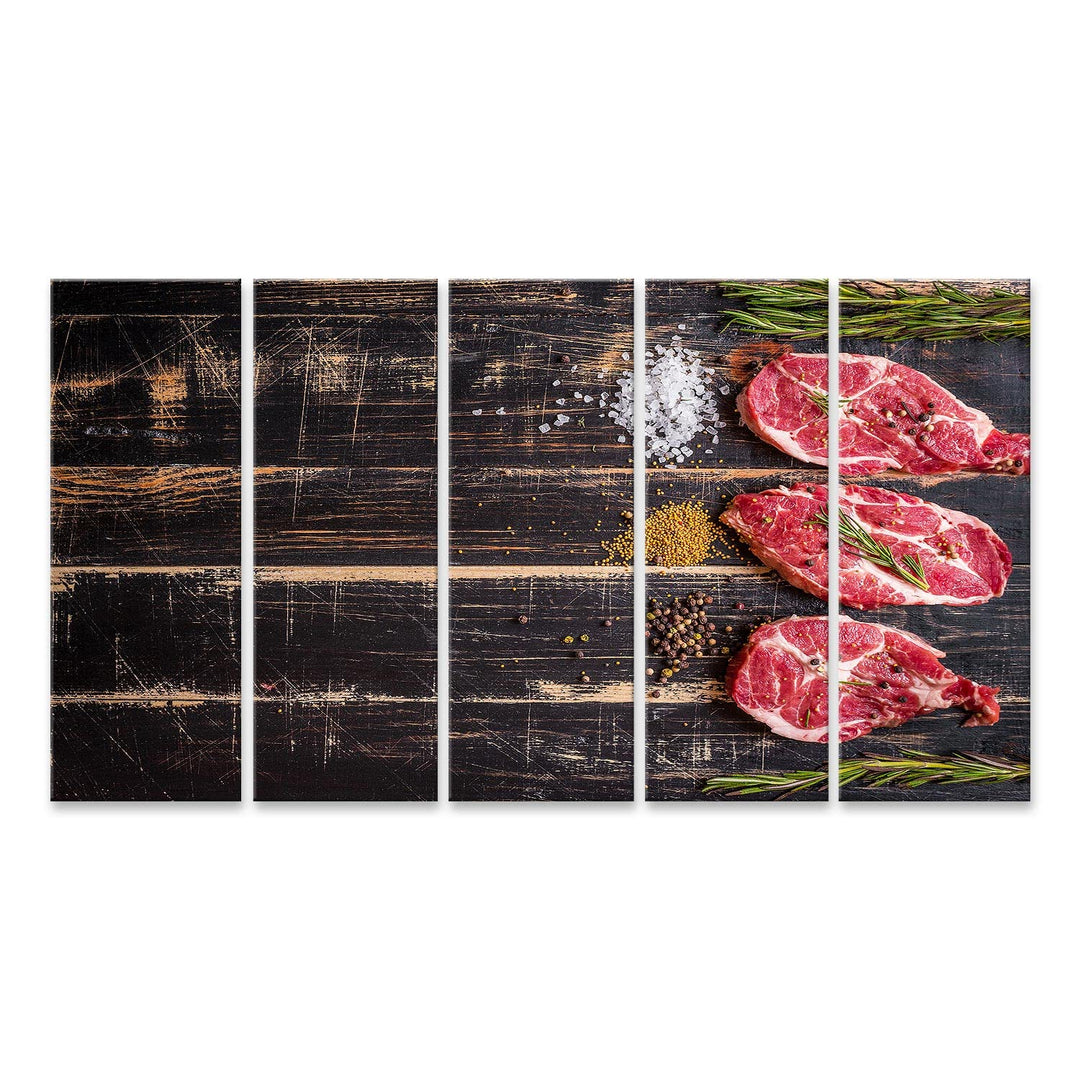 islandburner Bild auf Leinwand Rohes Fleisch Steak Gewürze Auf Dunklem Holzuntergrund Bilder Wandbil