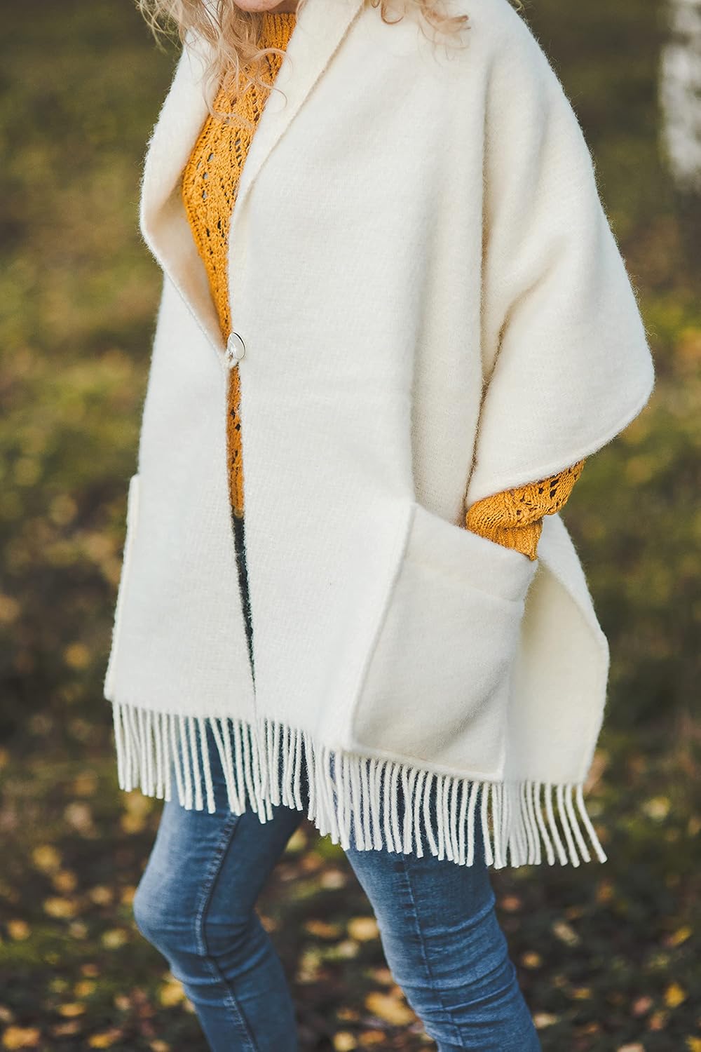 Damen Schal Schultertuch aus 100% Wolle mit Taschen - Poncho Stola 65x180cm + Fransen Tuch & Umschla