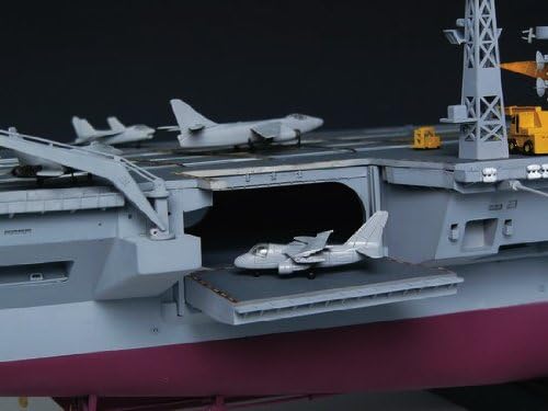 Trumpeter 05605 Modellbausatz Flugzeugträger USS Nimitz CVN-68 1975