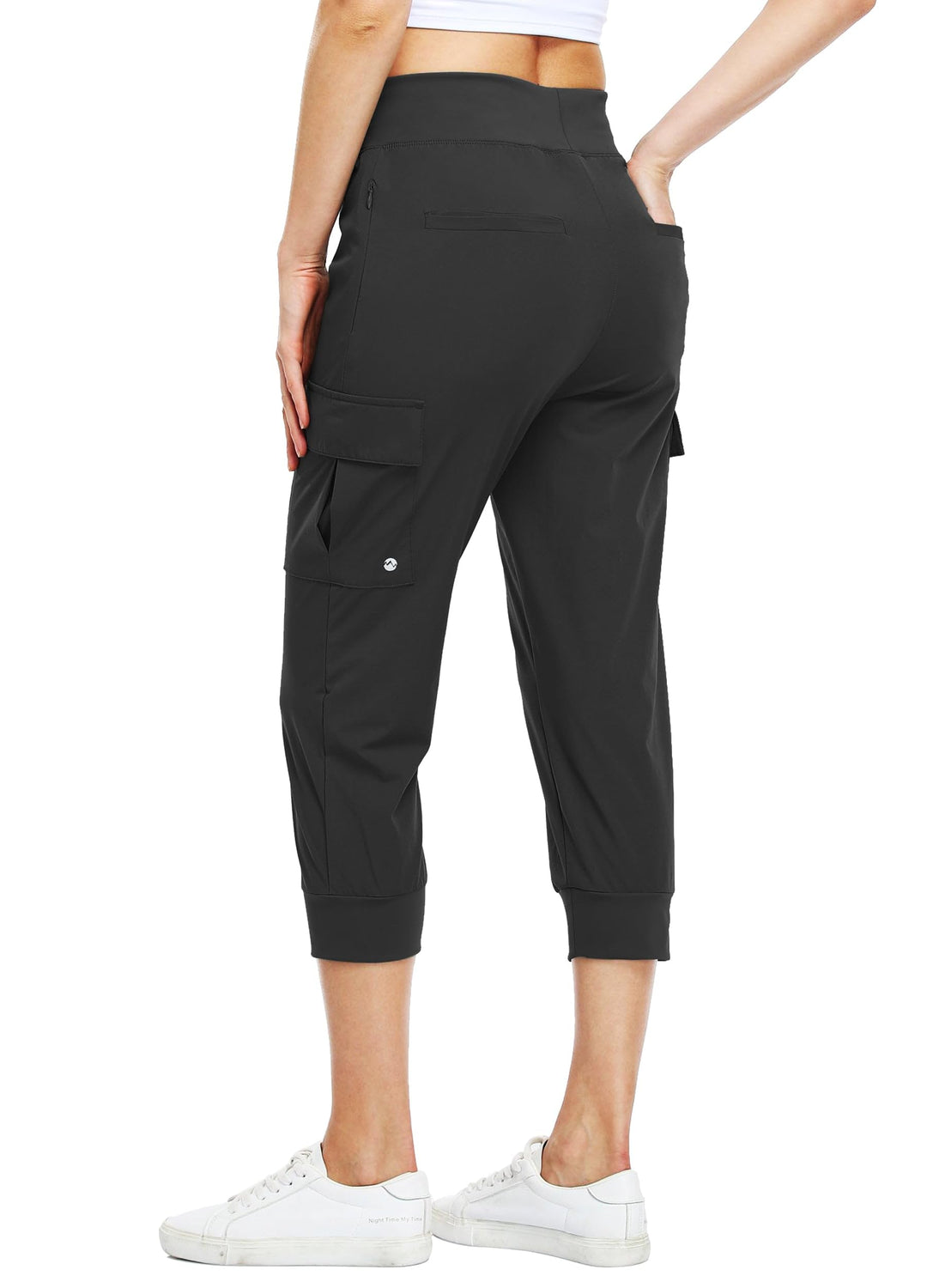 WILLIT Damen Caprihose, leicht, für Workout, Outdoor, Athletik, wasserabweisend, LSF 50+ S Schwarz,