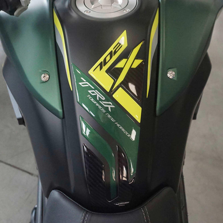 LABELBIKE 3D Aufkleber Motorrad Tankpad kompatibel mit Benelli | TRK 702X 2023-2025, Harzschutz, Kra