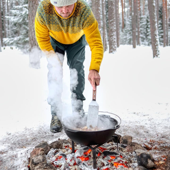 Petromax Kazan 8L | Gusseisentopf für Outdoor-Küche & Lagerfeuer | Perfekt für Eintöpfe, Schmorgeric
