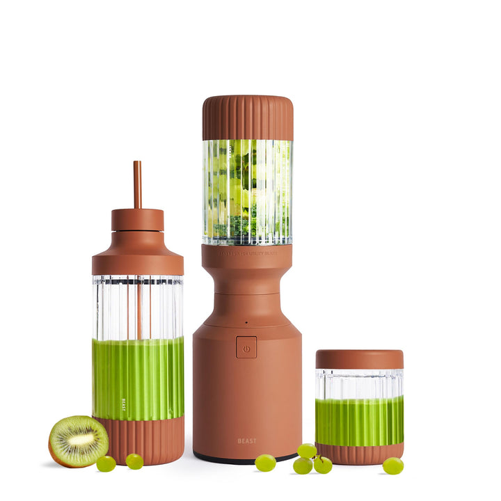 BEAST Smoothie Maker 850W - Kompakter Standmixer Hochleistungsmixer mit 3 Tritan Mixbechers - 785ml