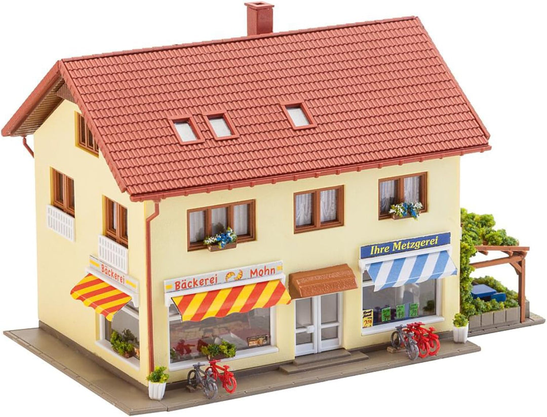 FALLER Metzgerei/Bäckerei Modellbausatz mit 179 Einzelteilen 114 x 73 x 76 mm I Modelleisenbahn Zube