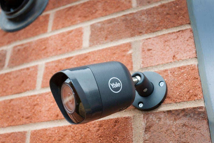 Yale SV-4C-2ABFX Smart Home CCTV Kit-HD1080, 2 Kameras, 4 Kanäle, 1TB Festplatte, Schwarz