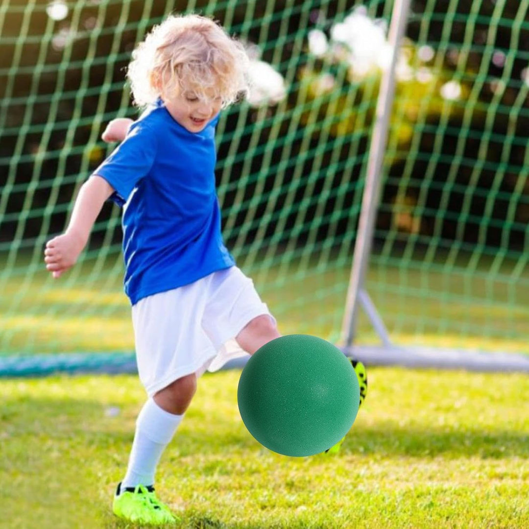 Generisch Leiser Basketball, leiser Indoor-Basketball, leiser Basketball-Dribbling im Innenbereich,