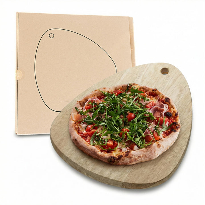 Triarc Pizza Servierbrett aus Premium Eiche (42x40 cm) – Design Pizzaschieber & Servierplatte – Beid