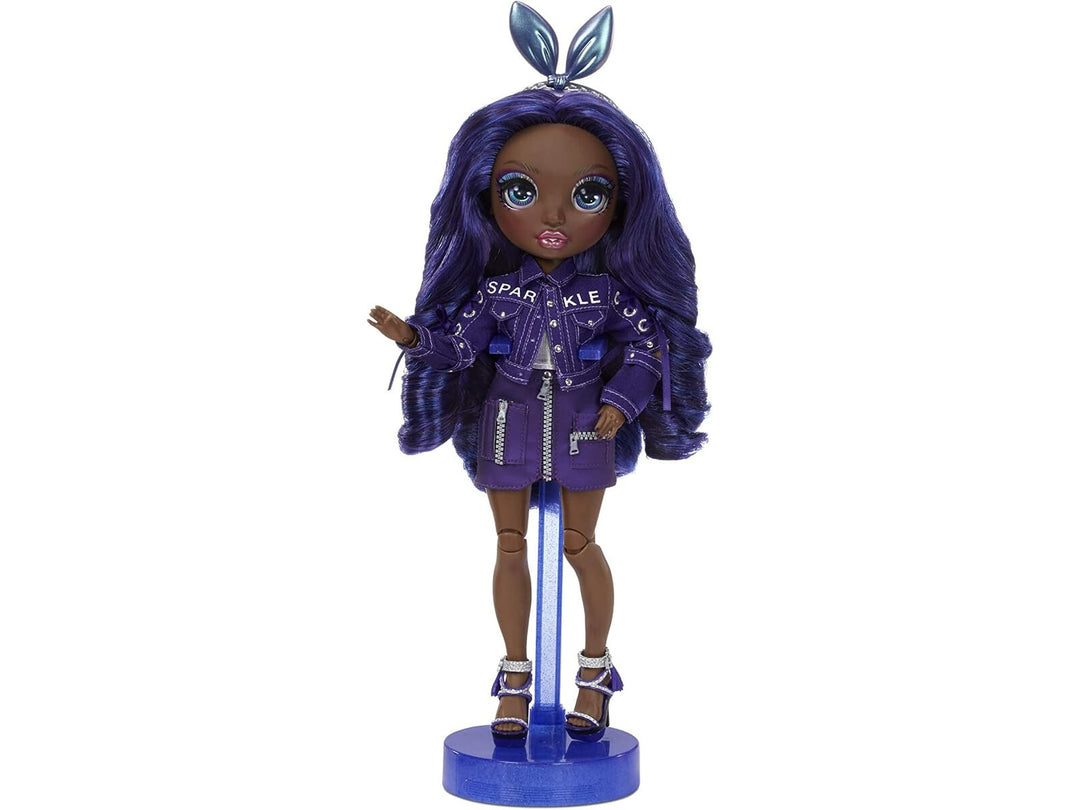 Rainbow High Modepuppe - Kristal Bailey - Indigo Puppe mit 2 Luxus-Outfits - inkl. Accessoires und P