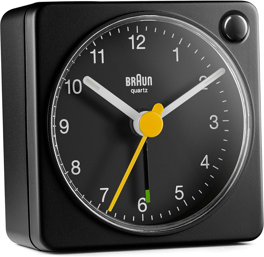 Braun Klassischer analoger Reisewecker mit Schlummerfunktion und Licht, kompakte Grösse, ruhiges Qua