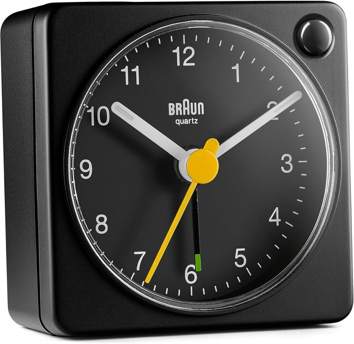 Braun Klassischer analoger Reisewecker mit Schlummerfunktion und Licht, kompakte Grösse, ruhiges Qua