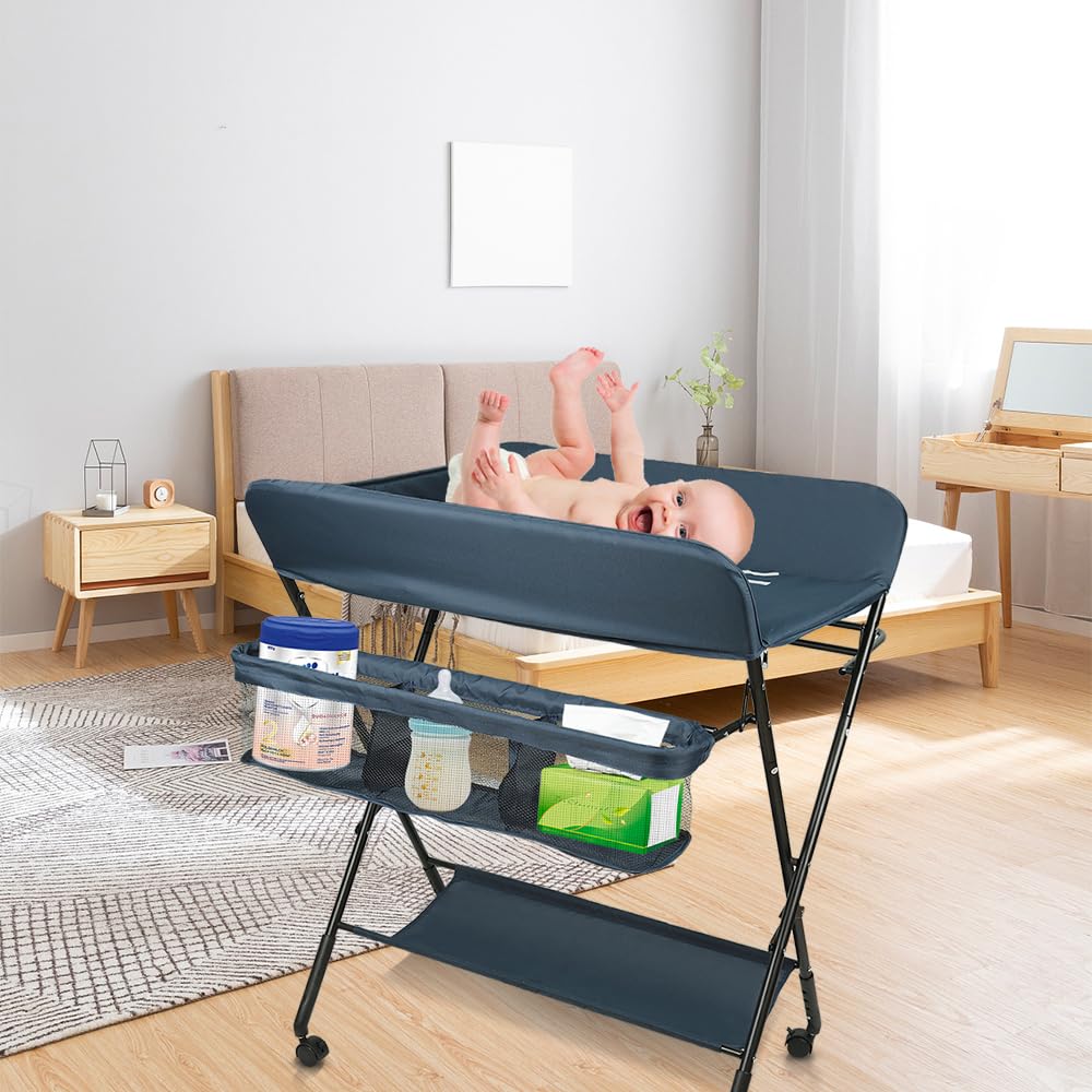 Baby Wickelkombi - klappbare Wickelkommode, mobiler Wickeltisch mit Wickelauflage, Sicherheitsgurt u