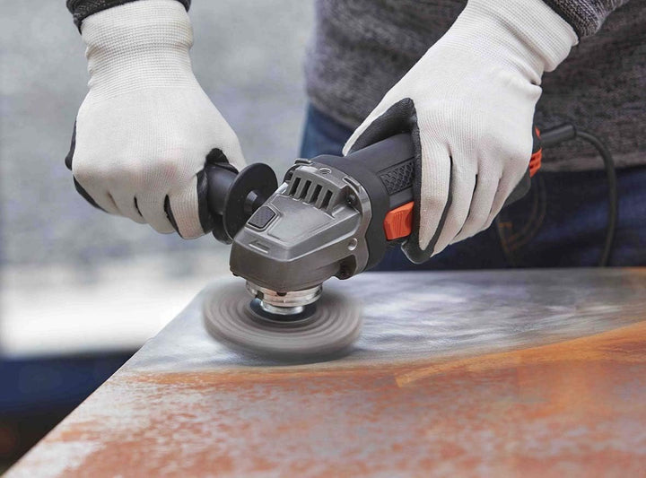 Black + Decker Winkelschleifer (900 Watt, 125 mm Scheiben-Ø, Sanftanlauf und Nullspannungsschalter,