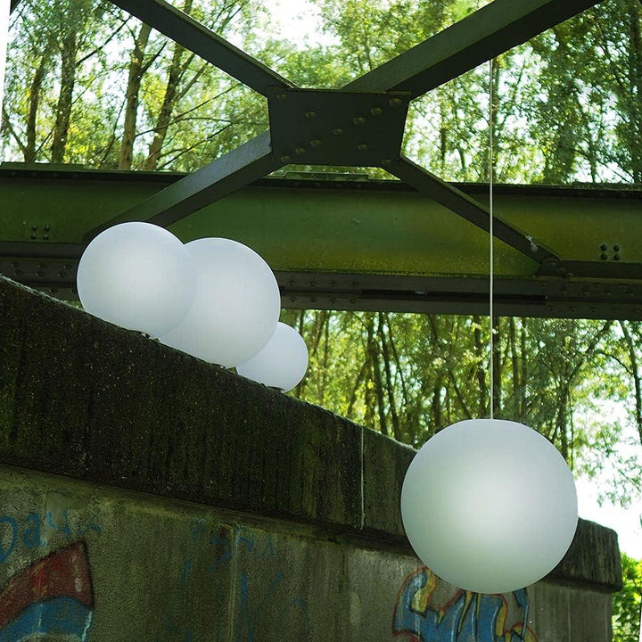 s.luce Globe Hänge-Kugellampe für Innen & Aussen IP54 Aussenhängeleuchte Rund & Weiss, Grösse:Ø 50cm