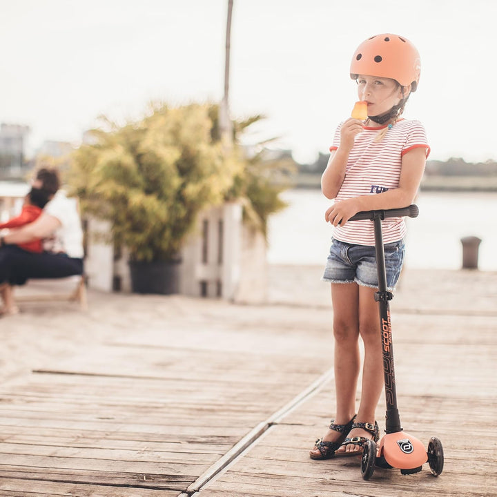 Scoot & Ride Highwaykick 3 LED Scooter Roller Kunststoff/Metall Peach, Masse: ca. 55cm x 15cm x 24cm