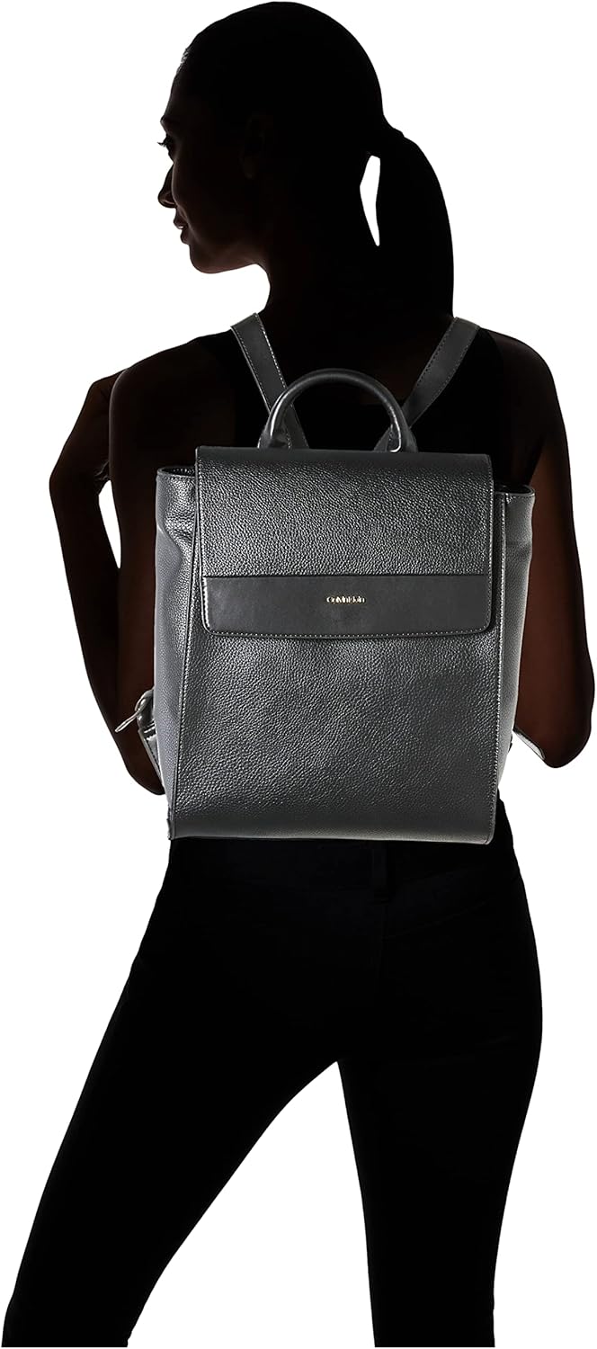 Calvin Klein Damen Rucksack Daily Dressed Klein, Schwarz (Ck Black), Einheitsgrösse
