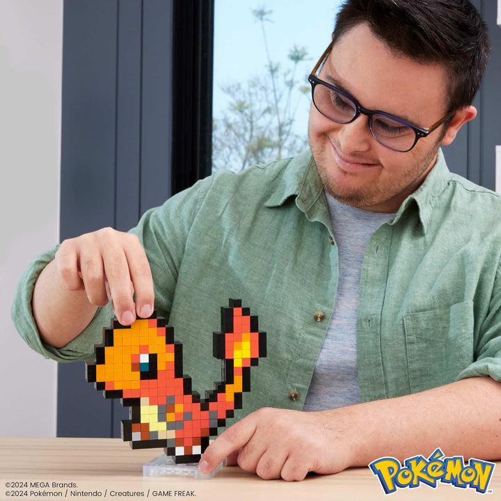 MEGA Pokémon Glumanda - zusammenbaubare Figur im Retro-Look, Pixel Art, inklusive Basis zur Wandmont