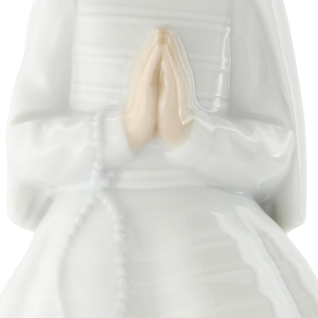 NAO Mädchen betend Porzellanfigur Kommunion