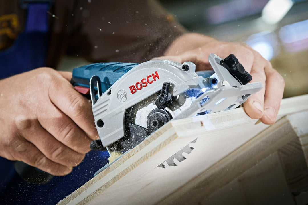Bosch Professional 12V System Akku Kreissäge GKS 12V-26 (Sägeblatt-Ø: 85 mm, ohne Akkus und Ladegerä