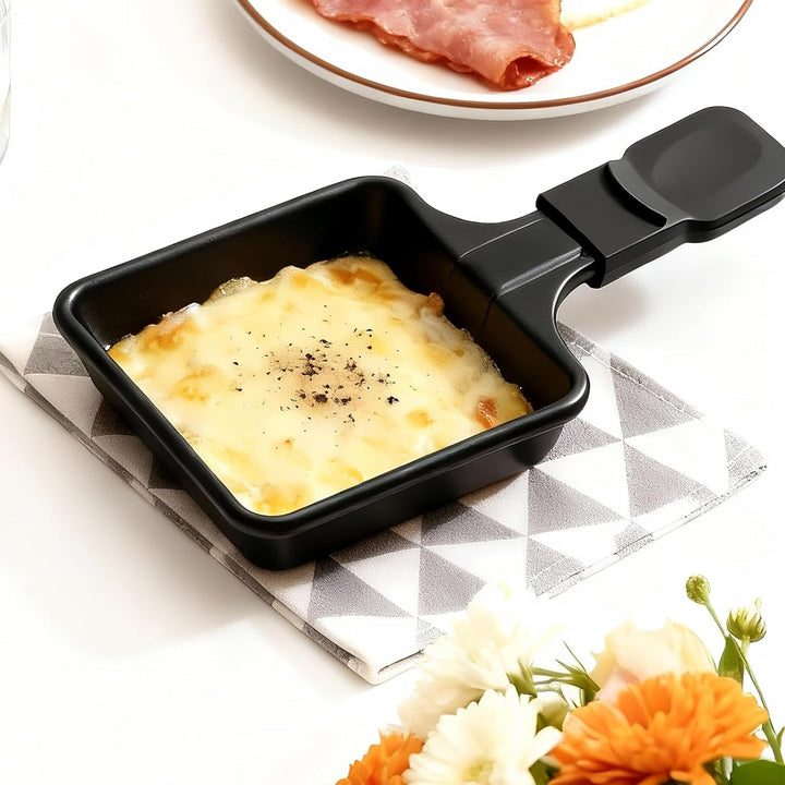 Pfännchen Mini 4 Stücke Antihaftbeschichtet Grill Pfännchen Viereckig Mini Raclette Grill mit 4 Holz