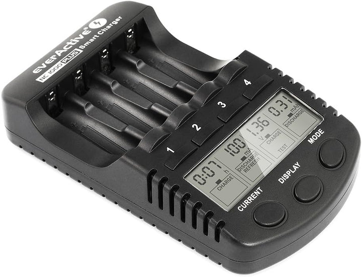 everActive Ladegerät für 4 Akkus AAA AA, professionell und schnell, LCD Anzeige, Kapazitätstest, KFZ