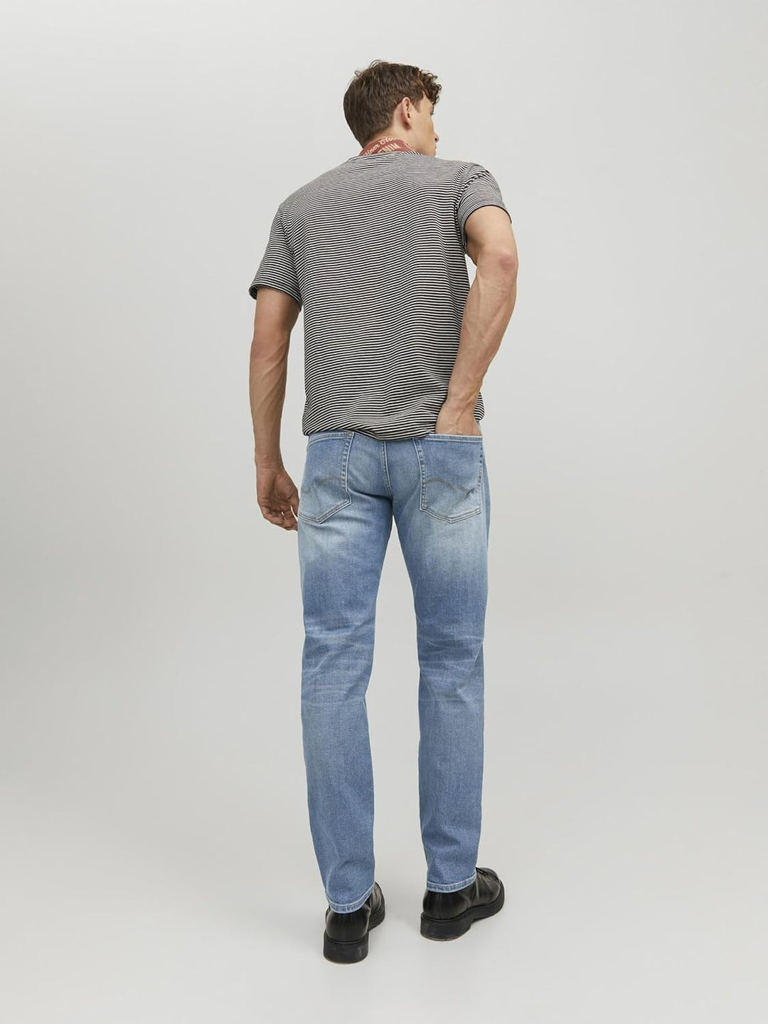 JACK &amp; JONES Male Tapered Fit Jeans JJIMIKE JJORIGINAL JOS 011 NOOS Tapered Fit Jeans 27W / 32L Blue