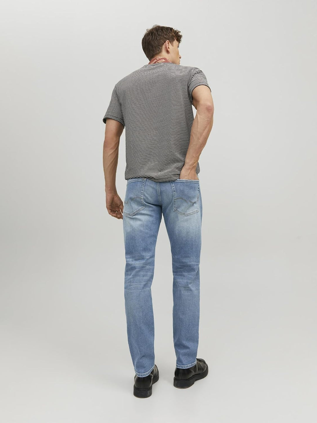 JACK &amp; JONES Male Tapered Fit Jeans JJIMIKE JJORIGINAL JOS 011 NOOS Tapered Fit Jeans 27W / 32L Blue