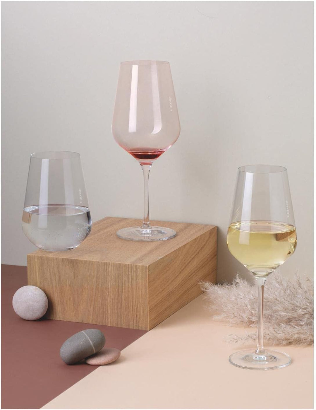 Ritzenhoff 3641001 Weissweinglas 300 ml – Serie Fjordlicht Nr. 1 – 2 Stück mit Farbverlauf Peach – M