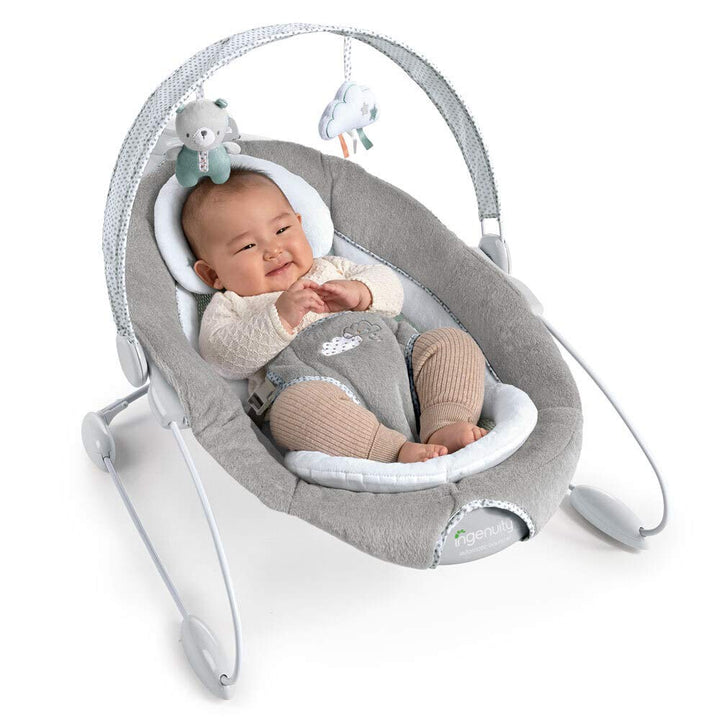 Ingenuity Pemberton, automatische Babywippe mit zwei Stufen, Sicherheitsgurt, luftdurchlässigem Mate