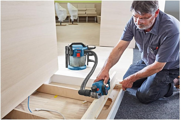 Bosch Professional 12V System Akku Hobel GHO 12V-20 (Hobelbreite max: 56 mm, inkl. 2x3,0 Ah Akku + L