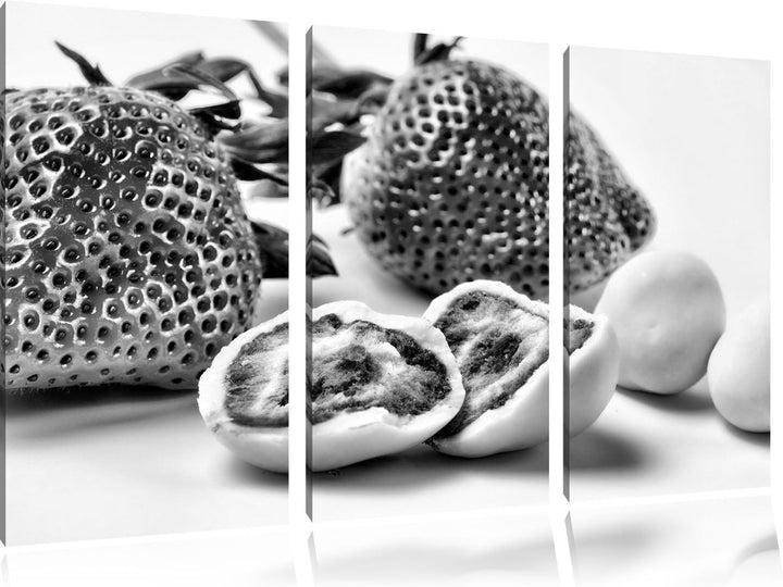 Pixxprint Monocrome, Köstliche Erdbeeren mit Schokolade umhüllt 3-Teiler Leinwandbild 120x80 Bild au
