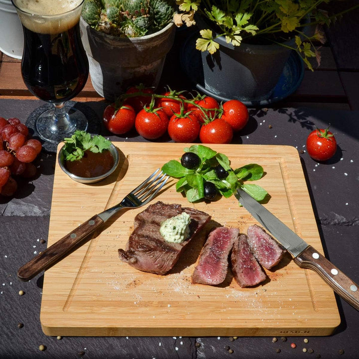 DuneDesign 4x Steakteller Holz mit Dipschalen - 30x25cm Bambus Teller Set - Grill Servierplatte Holz