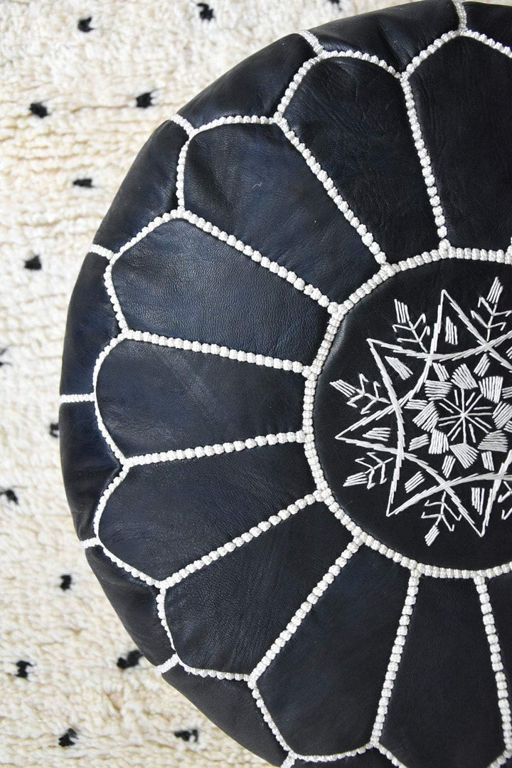 Poufs&Pillows Premium Echt Leder Pouf - Handgefertigt - gefüllt geliefert - Ottoman Sitzsack Fusshoc