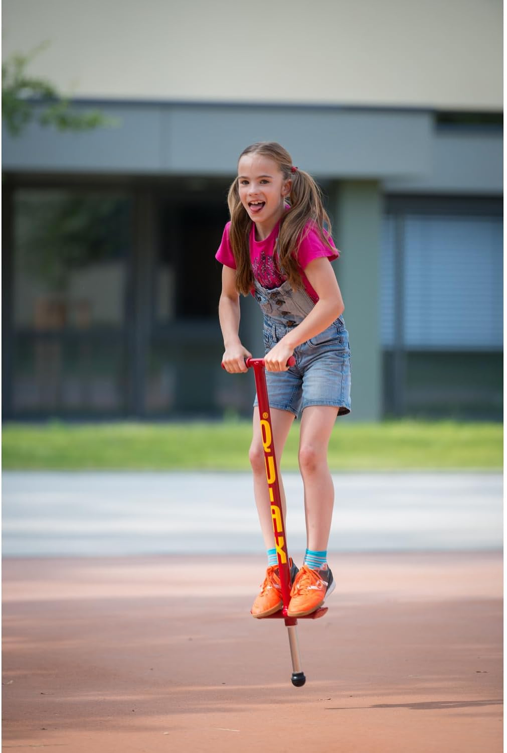 Qu-Ax Hüpfstab Pogo Stick | Stabiles Stahlgehäuse | Schult Gleichgewicht, Kondition und Koordination