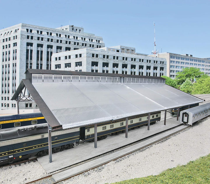 Walthers Spur H0 -- Bausatz Bahnsteig mit Glasdach