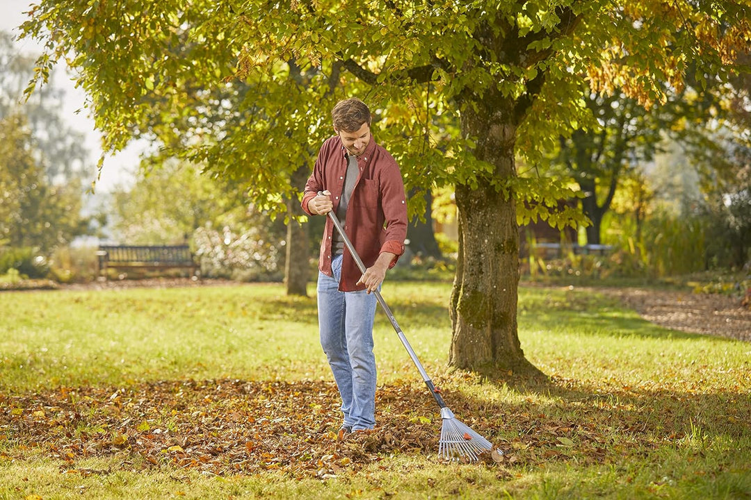 Gardena combisystem-Verstellbesen: Laubrechen mit Variabler Arbeitsbreite von 30-50 cm, ideales Gart