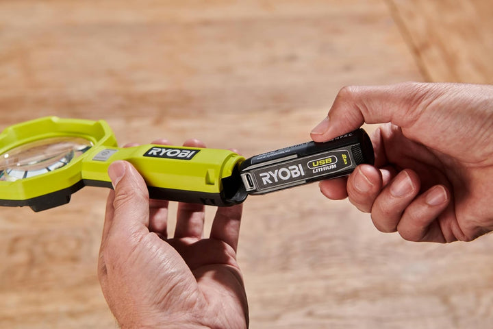 RYOBI 4 V USB-LITHIUM Akku-Lupenleuchte RML4-120G, 240 Lumen, inkl. 1 x 4 V 2,0 Ah Lithium Akku und