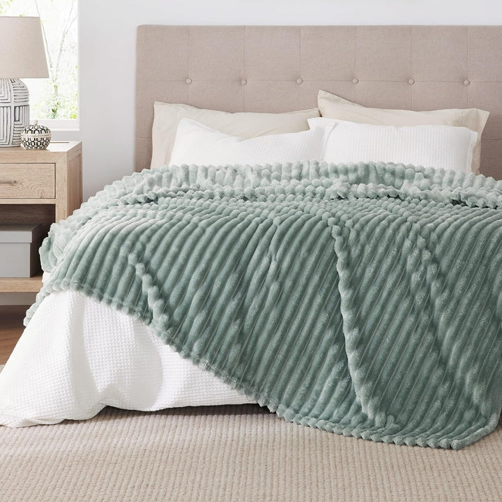 BEDSURE kuscheldecke 220x240 für Zimmer Deko - Tagesdecke, Wolldecke & Fleecedecke, Sofadecke, Weich