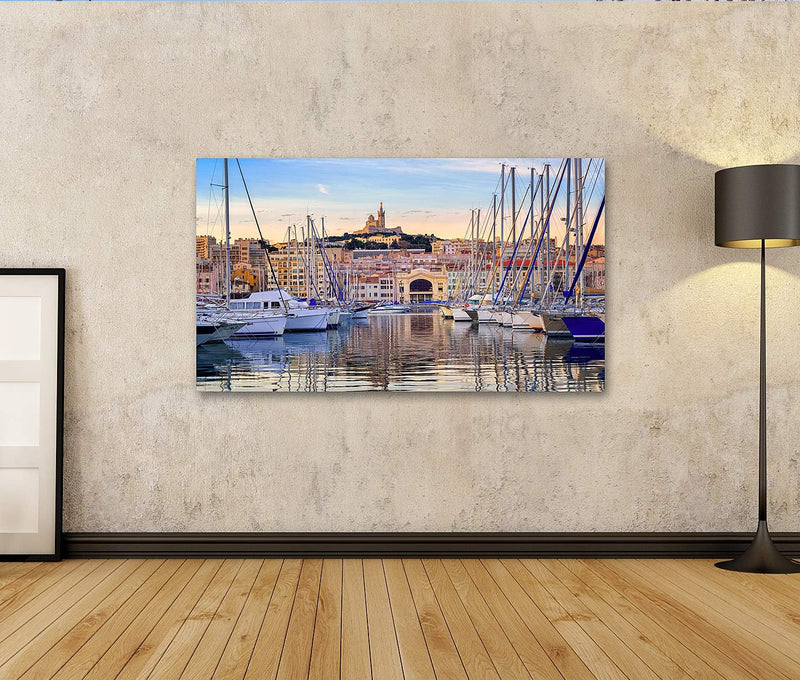 islandburner Bild auf Leinwand Yachten Spiegeln Sich Im Stillen Wasser Des Alten Vieux Port Marseill