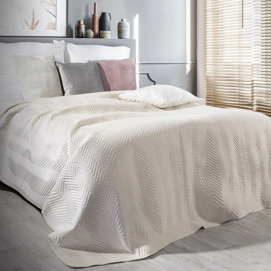 Eurofirany Exklusive Decke Tagesdecke Glamour 200x220 170x210 Steppdecke Bettüberwurf Überwurf (Sofi
