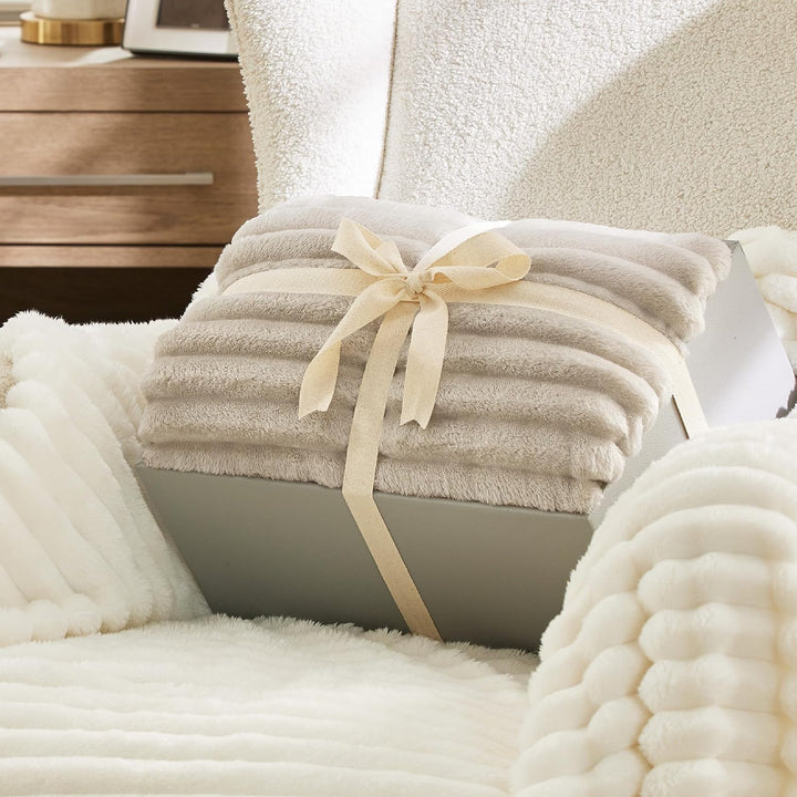 BEDSURE Sherpa Decke Beige - Warme Dicke Kuscheldecke Flauschig, Sofadecke Couchdecke Winterdecke, W