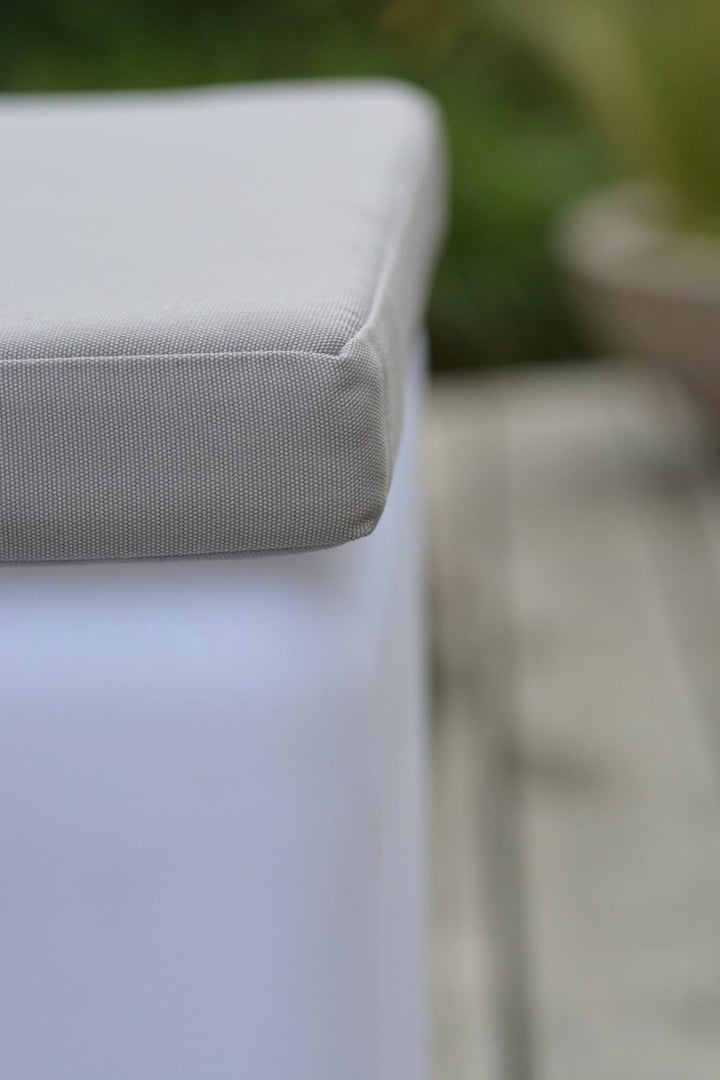 7even In & Outdoor Lounge Kissen 50cm Silber-Grau/Wasserfestes Kissen 50 x 50 x 5 cm/Sitzkissen, Bod