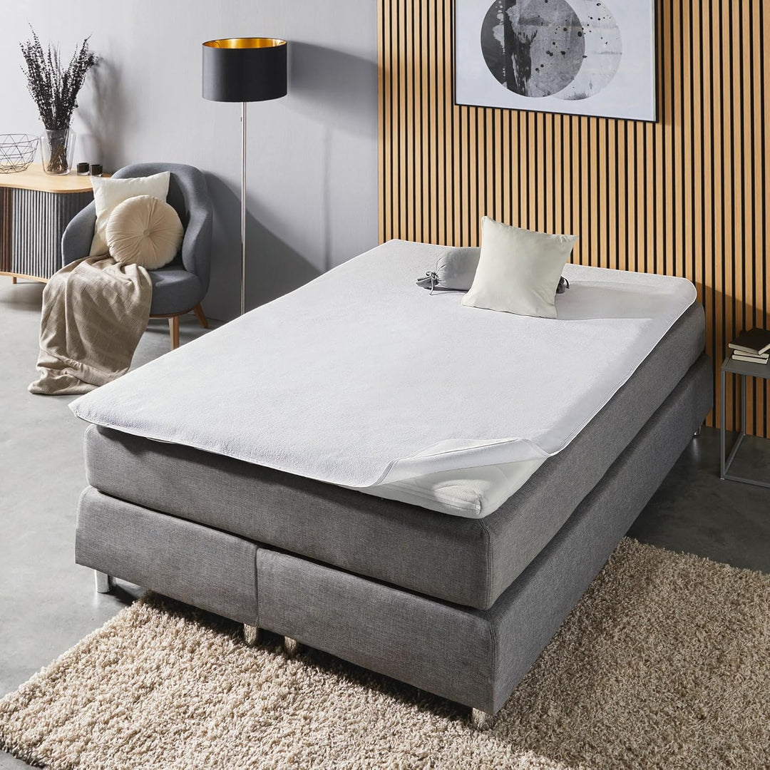 Erwin Müller wasserdichte Molton Matratzenauflage bis 20 cm Höhe geeignet - saugstark, Übereckgummib