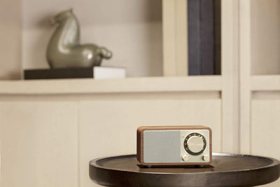 Sangean WR-7 tragbares Desktop-Radio (FM-RDS-Tuner, Bluetooth, AUX-In, integrierter Lautsprecher, Ak
