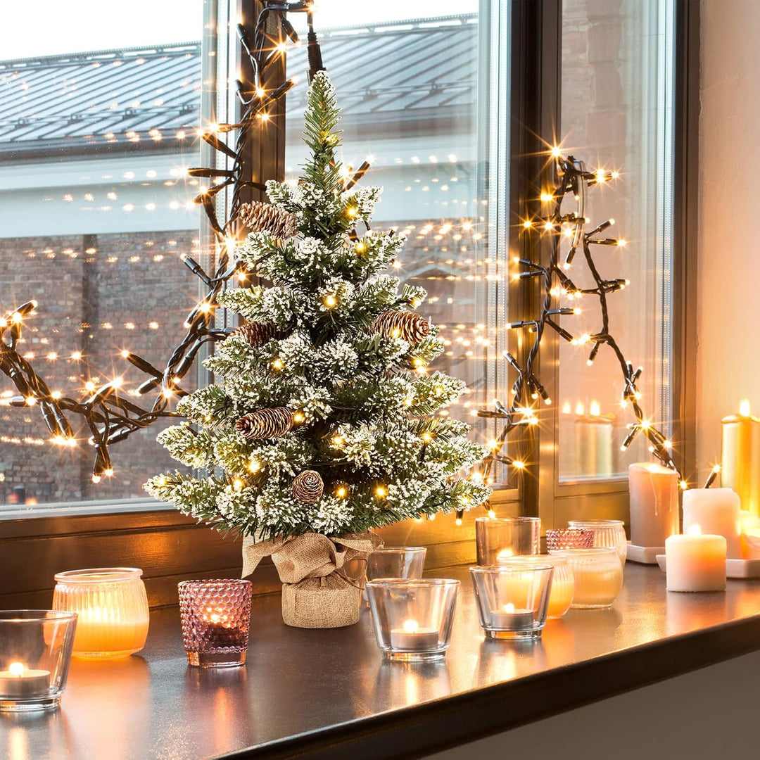 KOMFOTTEU 64 cm künstlicher Weihnachtsbaum Mini, Tisch Christbaum mit 8 Tannenzapfen & 75 Zweigspitz