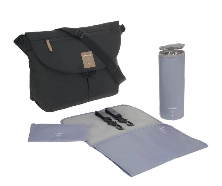 LÄSSIG Baby Wickeltasche inkl. Accessoires/Green Label Manu Messenger Bag black Schwarz, Schwarz