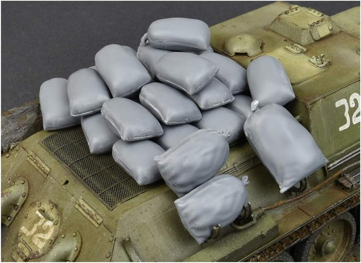MiniArt 35586 Hessian Bags (Sand, Cement, Vegetables)