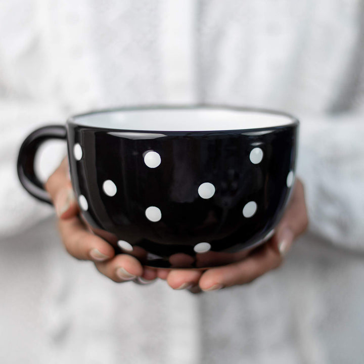 City to Cottage® - Keramik XXL Tasse 500 ml | Kaffeebecher | Schwarz und Weiss | Polka Dots | Handge