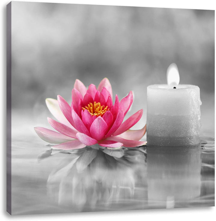 Pixxprint Seerose neben Kerze als Leinwandbild/Grösse: 70x70 cm/Wandbild/Kunstdruck/fertig bespannt,
