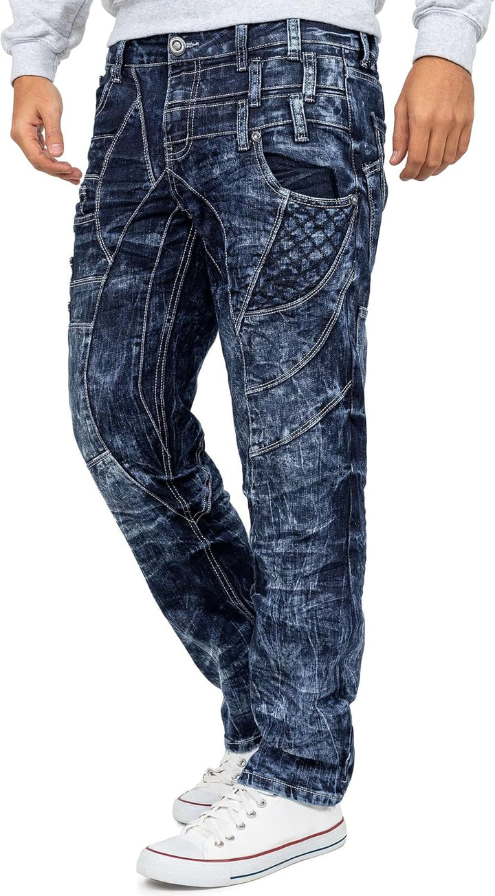 Herren Jeans – Extravagante Designer-Jeans mit Patchwork, Nieten & Kontrastnähten – Regular Fit, Den